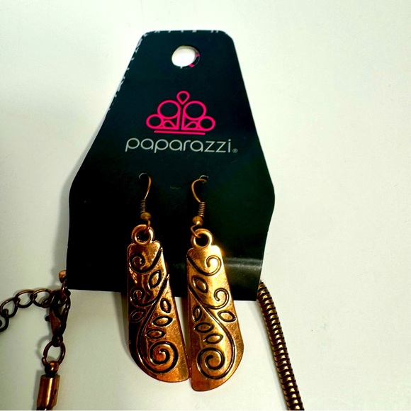 NWT. Paparazzi Multicolored Necklace & earrings set. Copper, silver & brass tone - Picture 3 of 11